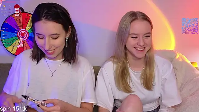 Snapshot of Mimipaws chatting on March 2026 08:05:01 PM Mimipaws online show from March 2026 08:05:01 PM