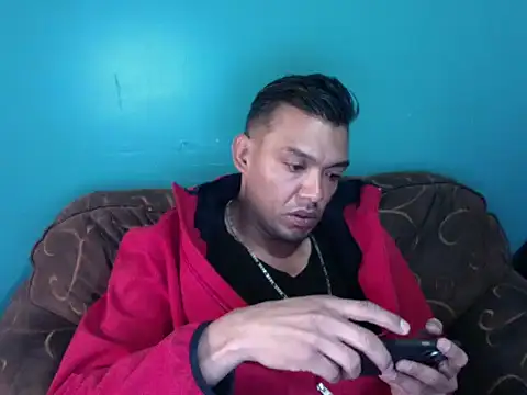 latinomoreno95 online show from January 2026 07:49:02 PM