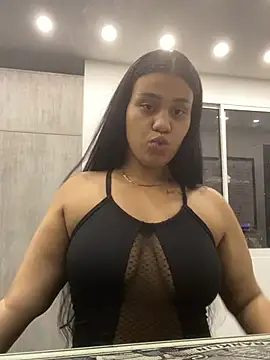 Snapshot of Miaawhithe chatting on January 2026 01:29:01 AM Miaawhithe online show from January 2026 01:29:01 AM