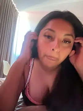 Snapshot of luna019971 chatting on February 2026 04:25:01 PM luna019971 online show from February 2026 04:25:01 PM