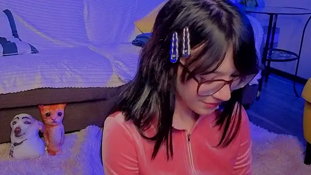 LaveraBadlam online show from February 2026 02:53:01 AM