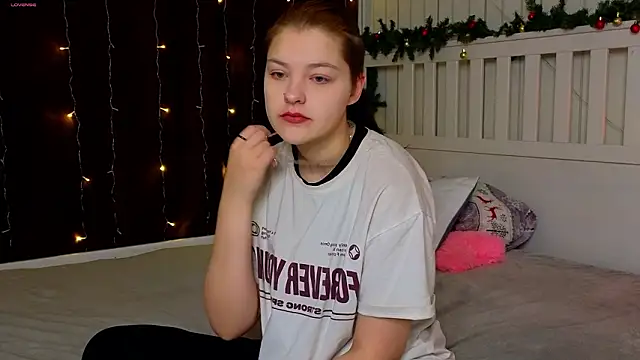 BevHanni online show from February 2026 08:12:02 PM