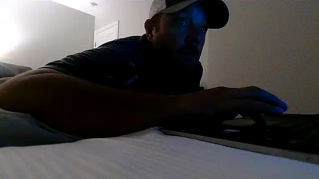 nuttincowboy online show from May 2026 01:44:02 AM