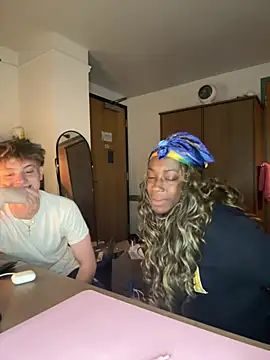 Snapshot of CookiesNcreaming chatting on March 2026 10:58:01 PM CookiesNcreaming online show from March 2026 10:58:01 PM