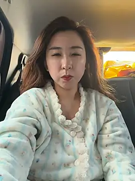 Snapshot of Jingjingxiang-520 chatting on February 2026 03:33:01 AM Jingjingxiang-520 online show from February 2026 03:33:01 AM