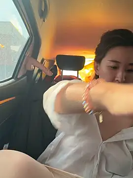 Snapshot of Jingjingxiang-520 chatting on March 2026 07:01:01 AM Jingjingxiang-520 online show from March 2026 07:01:01 AM