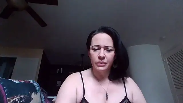 Snapshot of something_unholy chatting on March 2026 03:04:01 PM something unholy online show from March 2026 03:04:01 PM