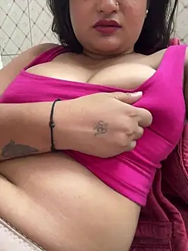 Snapshot of Curvy_Anaya chatting on April 2026 05:43:01 AM Curvy Anaya online show from April 2026 05:43:01 AM
