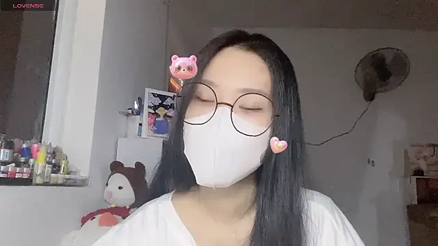 Tieu-May online show from May 2026 09:47:01 AM