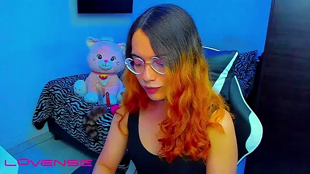 lillykittyyy online show from April 2026 03:26:02 AM