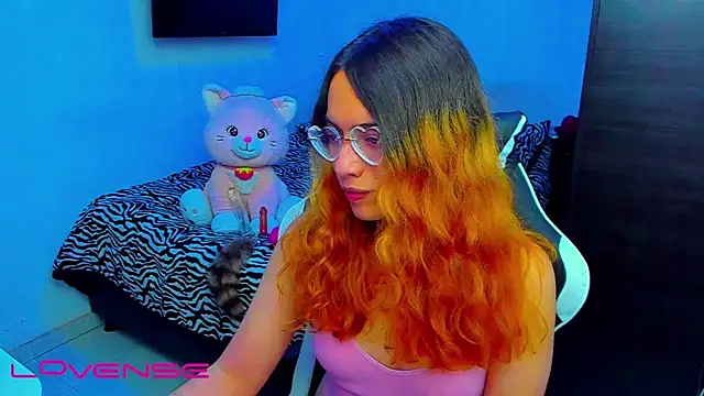 lillykittyyy online show from April 2026 03:35:02 AM
