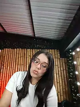 Astrid williams online show from June 2026 02:05:01 AM