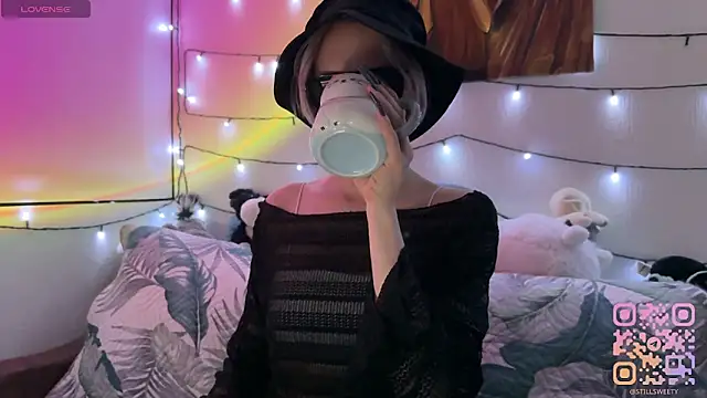 stillsweety online show from March 2026 12:16:01 AM