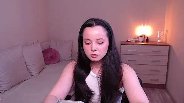 lia hetty online show from May 2026 01:59:01 PM