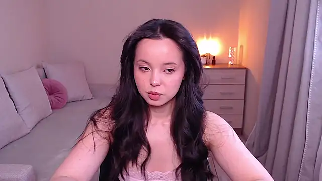lia hetty online show from May 2026 03:07:02 PM