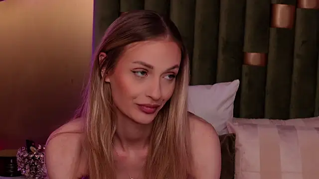 AmeliaAngel online show from April 2026 07:00:01 AM