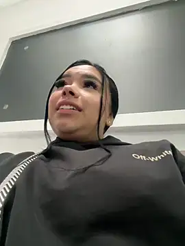 Liaevans   online show from January 2026 06:21:01 PM