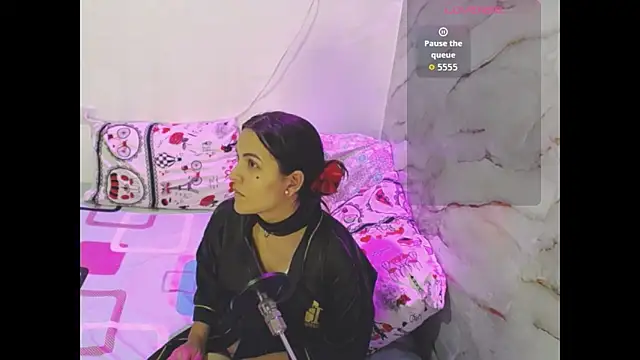 Snapshot of zaraluxx1 chatting on January 2026 12:25:01 AM zaraluxx1 online show from January 2026 12:25:01 AM