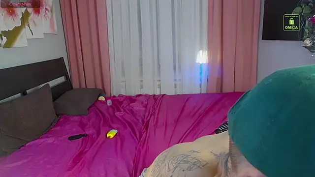 Snapshot of Jamie_Inked chatting on January 2026 07:10:02 AM Jamie Inked online show from January 2026 07:10:02 AM