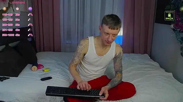 Snapshot of Jamie_Inked chatting on January 2026 03:19:02 AM Jamie Inked online show from January 2026 03:19:02 AM