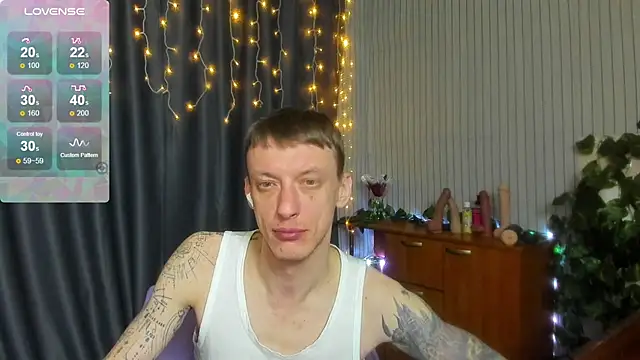 Snapshot of Jamie_Inked chatting on February 2026 07:51:02 PM Jamie Inked online show from February 2026 07:51:02 PM