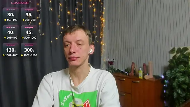 Snapshot of Jamie_Inked chatting on February 2026 03:13:02 AM Jamie Inked online show from February 2026 03:13:02 AM