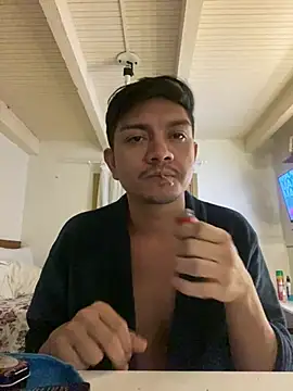 GostosoRS25 online show from May 2026 12:15:01 AM