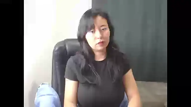 LolaOpalX online show from January 2026 01:53:01 AM