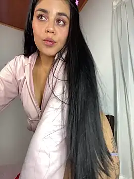 sophyy white online show from June 2026 06:04:02 AM