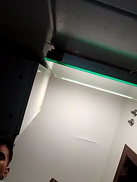 Adrianxxxxxx53 online show from February 2026 06:15:01 PM