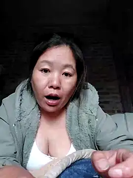 Snapshot of donaaa2 chatting on February 2026 08:27:02 AM donaaa2 online show from February 2026 08:27:02 AM