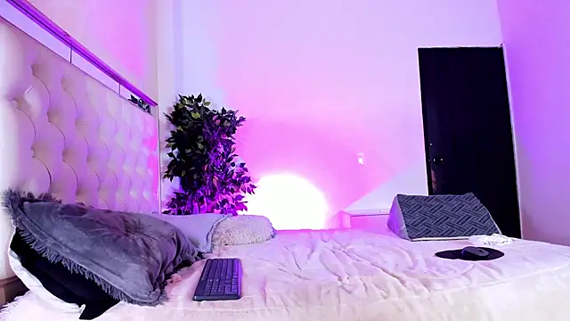 Im FelixHunter online show from June 2026 12:22:01 PM
