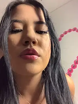 Snapshot of DulcePiink chatting on March 2026 08:10:01 PM DulcePiink online show from March 2026 08:10:01 PM