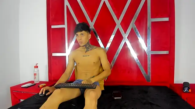 aishaxht online show from June 2026 02:58:02 AM