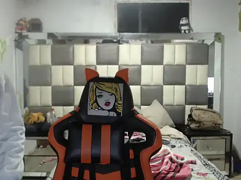 dulcecandy18 online show from February 2026 03:27:01 AM