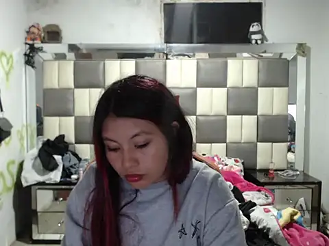 dulcecandy18 online show from February 2026 03:44:01 AM