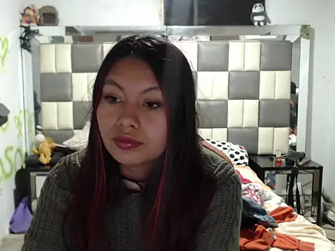 dulcecandy18 online show from February 2026 03:43:02 AM