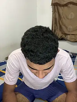 youngalexofficial online show from February 2026 04:46:02 AM