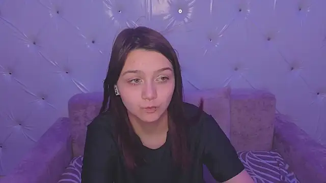 xxxnaughtyfoxyxxx online show from April 2026 08:57:02 PM