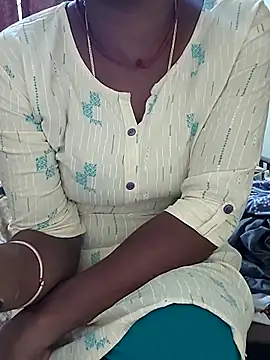 Snapshot of Meena_Meenakshi chatting on February 2026 08:40:02 AM Meena Meenakshi online show from February 2026 08:40:02 AM