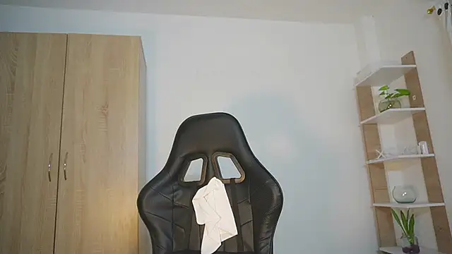 celestes777 online show from May 2026 07:52:01 PM