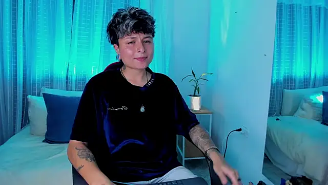 Snapshot of Zury_Ramirez chatting on April 2026 10:33:02 PM Zury Ramirez online show from April 2026 10:33:02 PM