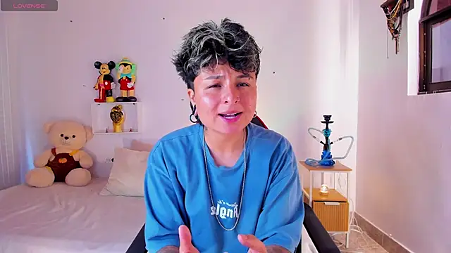 Snapshot of Zury_Ramirez chatting on May 2026 04:04:02 PM Zury Ramirez online show from May 2026 04:04:02 PM