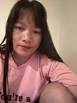 Snapshot of Suni-ii chatting on April 2026 11:51:02 AM Suni-ii online show from April 2026 11:51:02 AM