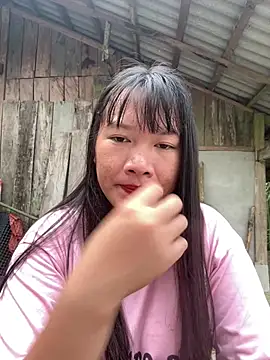 Snapshot of Suni-ii chatting on April 2026 12:06:01 AM Suni-ii online show from April 2026 12:06:01 AM