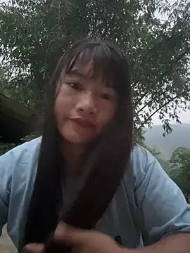 Snapshot of Suni-ii chatting on April 2026 10:35:02 PM Suni-ii online show from April 2026 10:35:02 PM