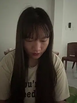 Snapshot of Suni-ii chatting on April 2026 11:00:02 PM Suni-ii online show from April 2026 11:00:02 PM