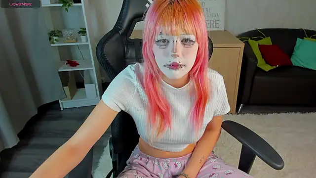 Mika Vatashi online show from February 2026 07:23:02 AM