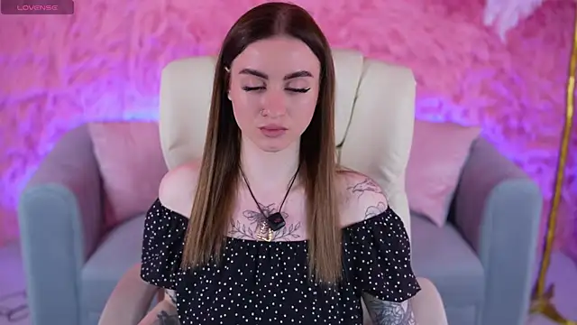 AlexaFleur online show from April 2026 06:49:01 AM