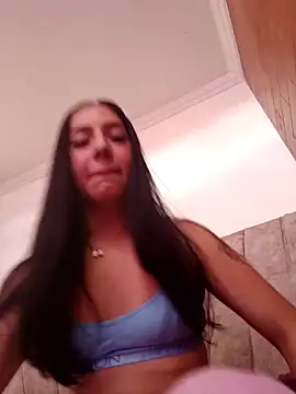 SweetLiamn online show from April 2026 04:57:02 PM